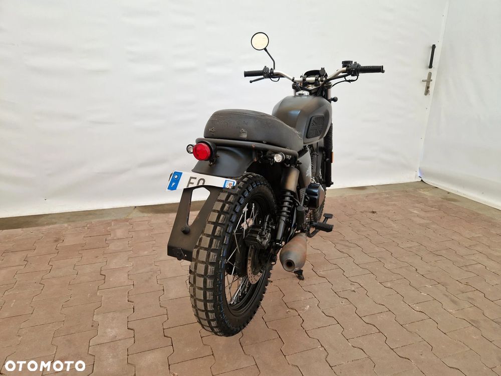 Brixton Felsberg - 6