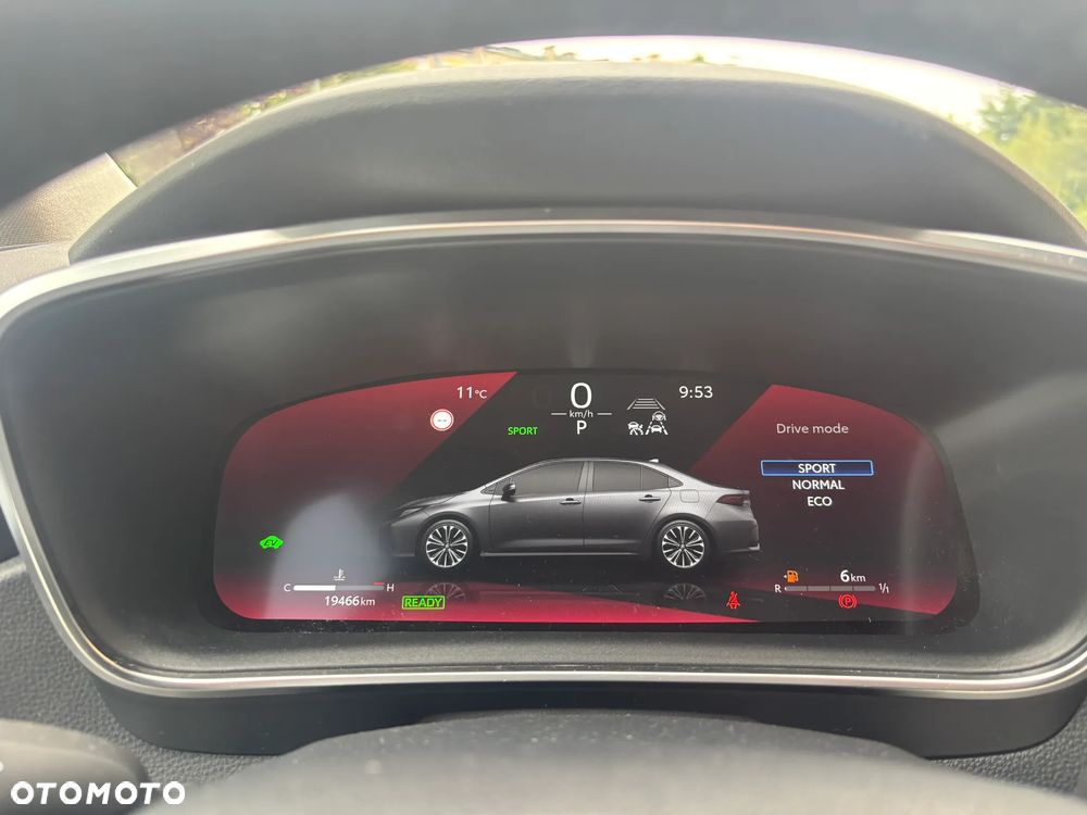 Toyota Corolla 1.8 Hybrid Comfort - 31