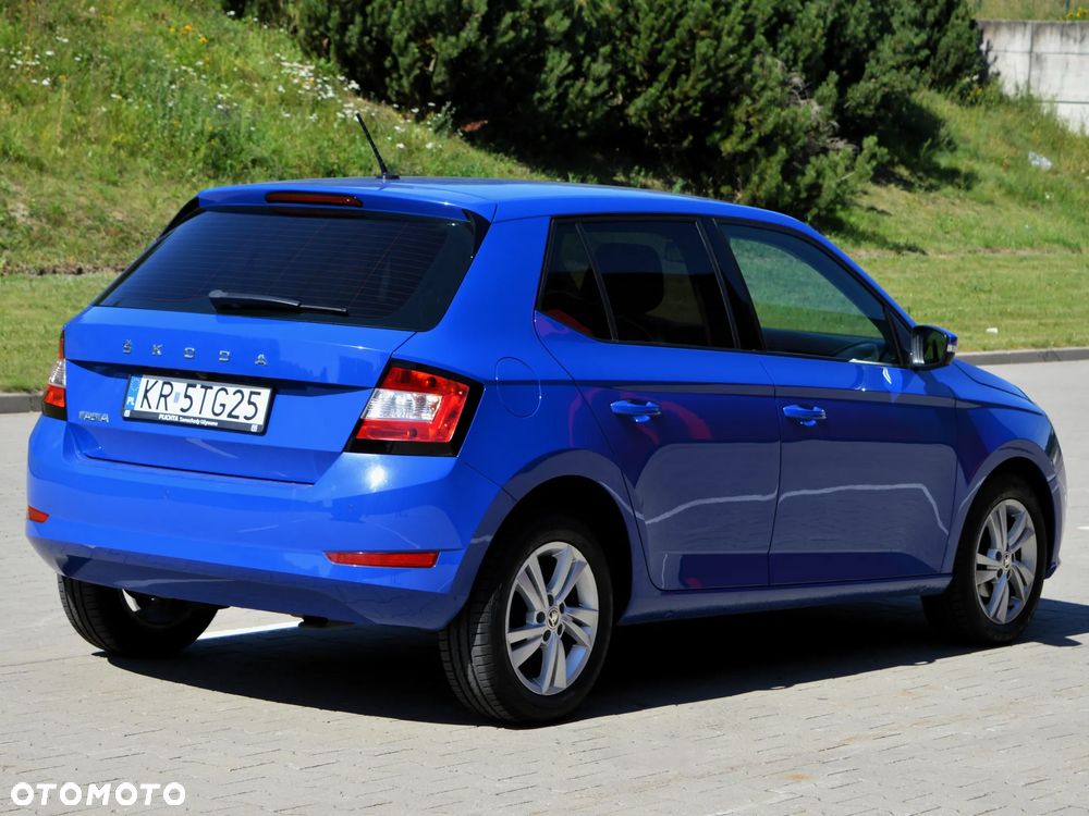 Skoda Fabia 1.0 TSI Drive - 2