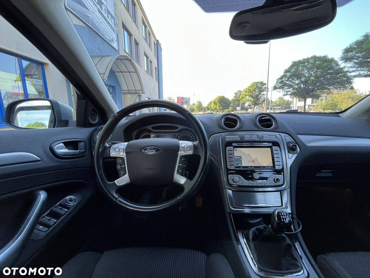 Ford Mondeo - 8