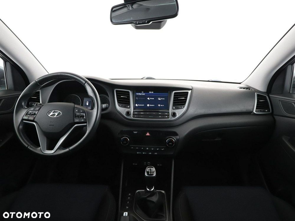 Hyundai Tucson 1.7 CRDI BlueDrive Style 2WD - 16