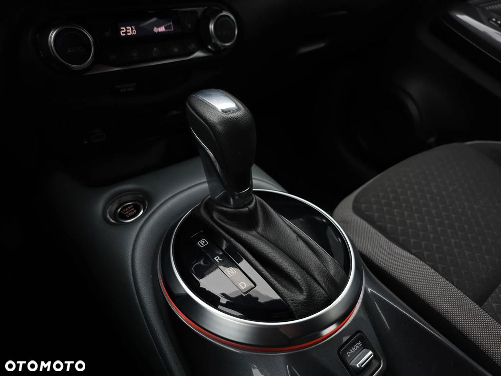 Nissan Juke 1.0 DIG-T N-Connecta DCT - 26