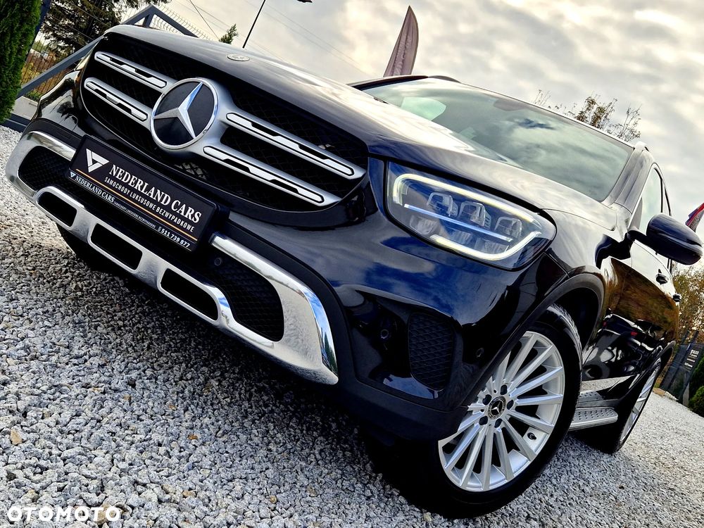 Mercedes-Benz GLC - 38
