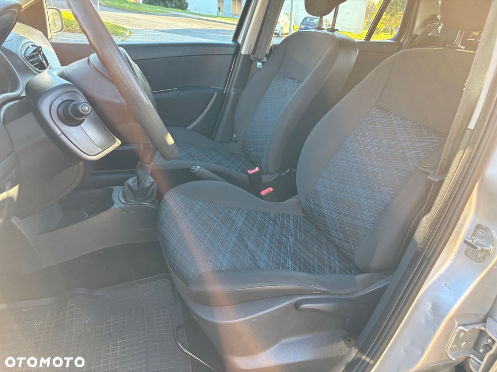 Renault Clio 1.2 16V 75 Collection - 10