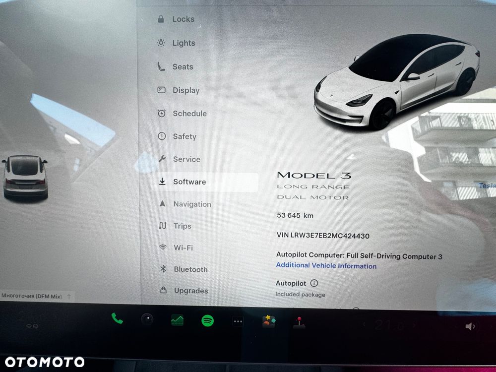 Tesla Model 3 Long Range AWD - 10