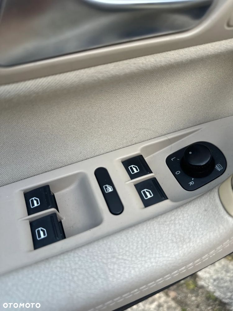 Volkswagen Passat CC 1.8 TSI - 17
