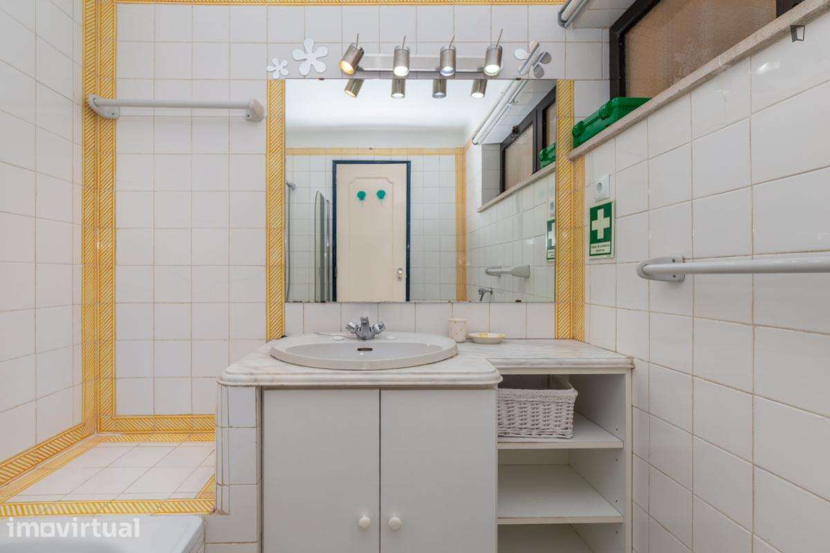 Apartamento com 2 quartos - localizado em Portimao - Grande imagem: 2/16