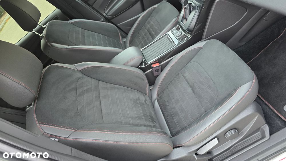 Ford Kuga 1.5 EcoBoost 4x4 ST-Line - 27