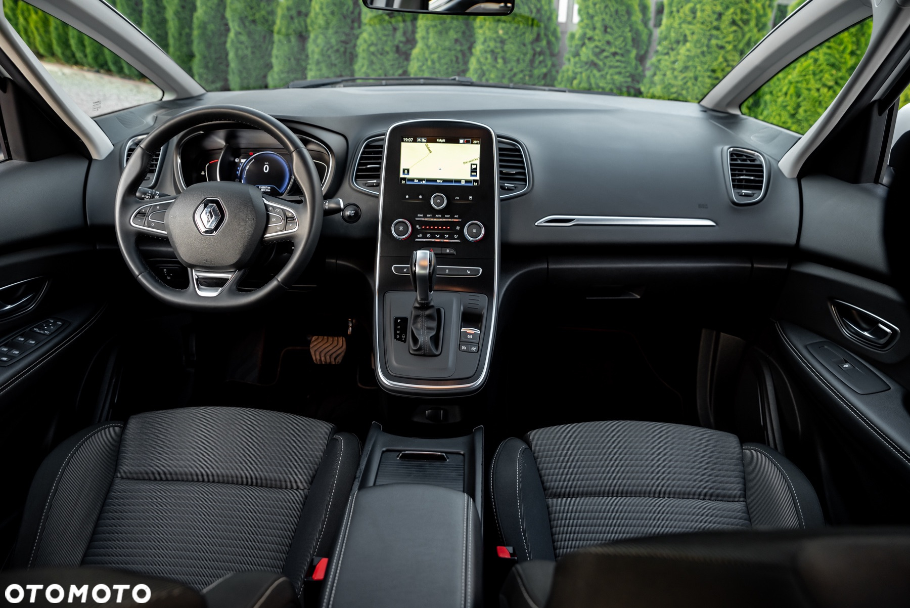 Renault Scenic TCe 140 GPF EDC INTENS - 39