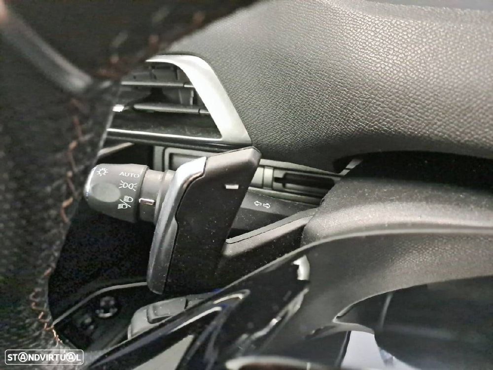 Peugeot 5008 1.2 PureTech GT EAT8 - 14