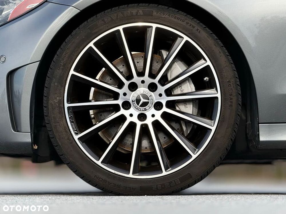 Mercedes-Benz Klasa C 300 4Matic 9G-TRONIC AMG Line - 26