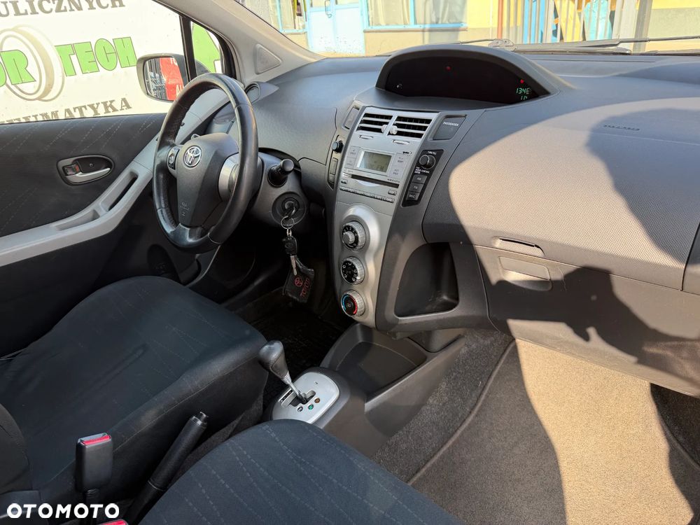 Toyota Yaris 1.3 Sol MM - 20