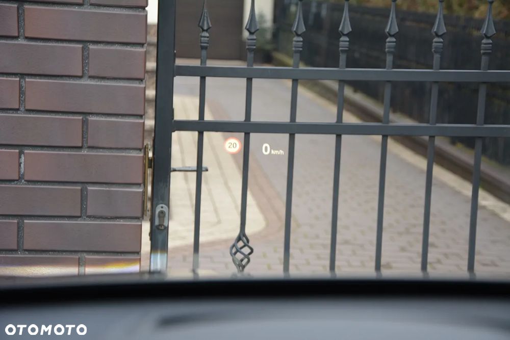 BMW X1 xDrive20d xLine - 17