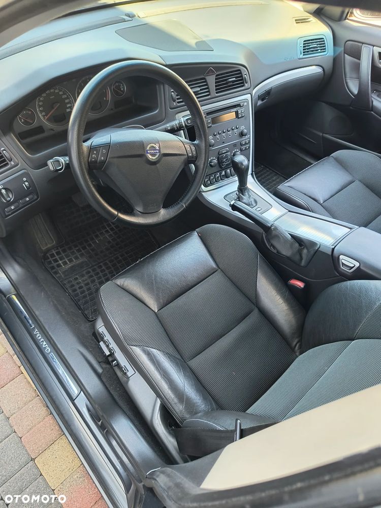 Volvo S60 2.5T AWD Edition - 14