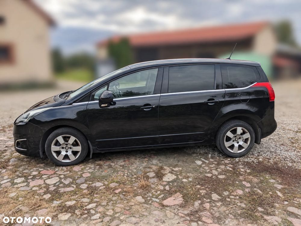 Peugeot 5008 - 1