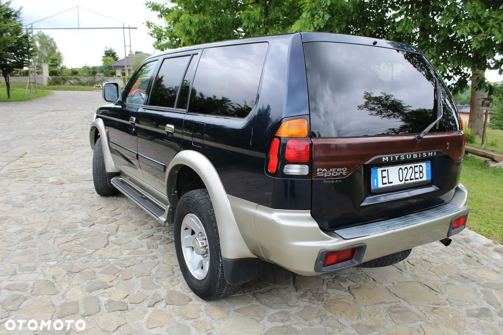 Mitsubishi Pajero Sport 2.5 TD Classic - 4