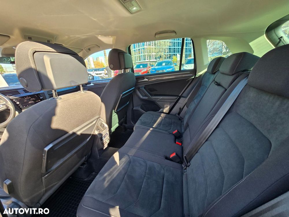 Volkswagen Tiguan - 26