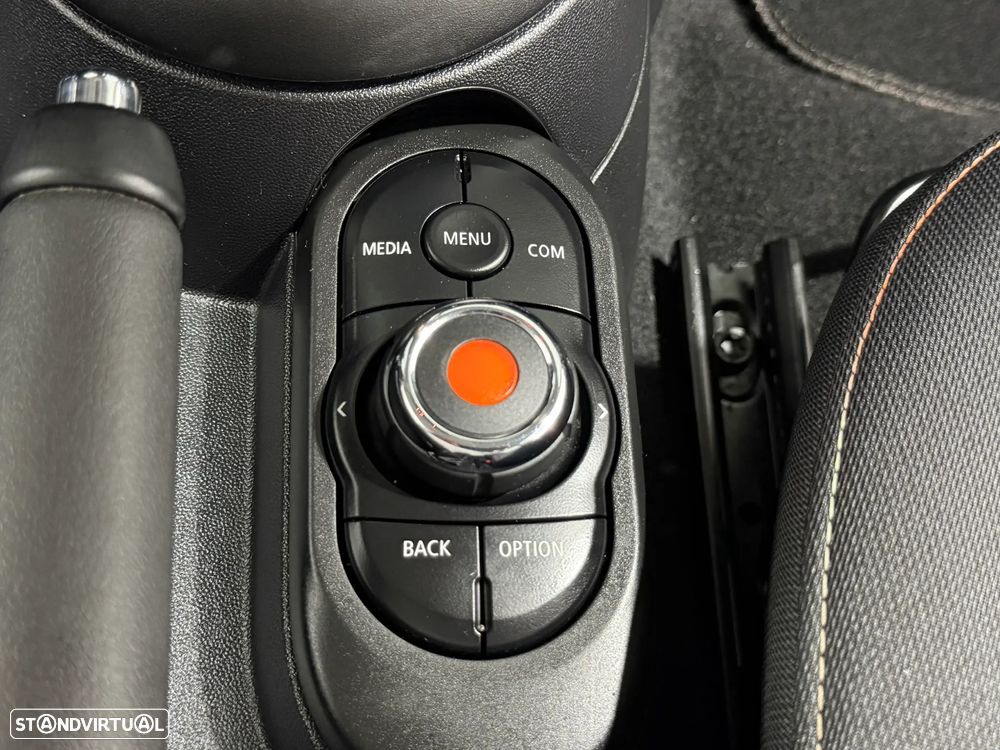 MINI 3 Portas One Sport Edition - 36