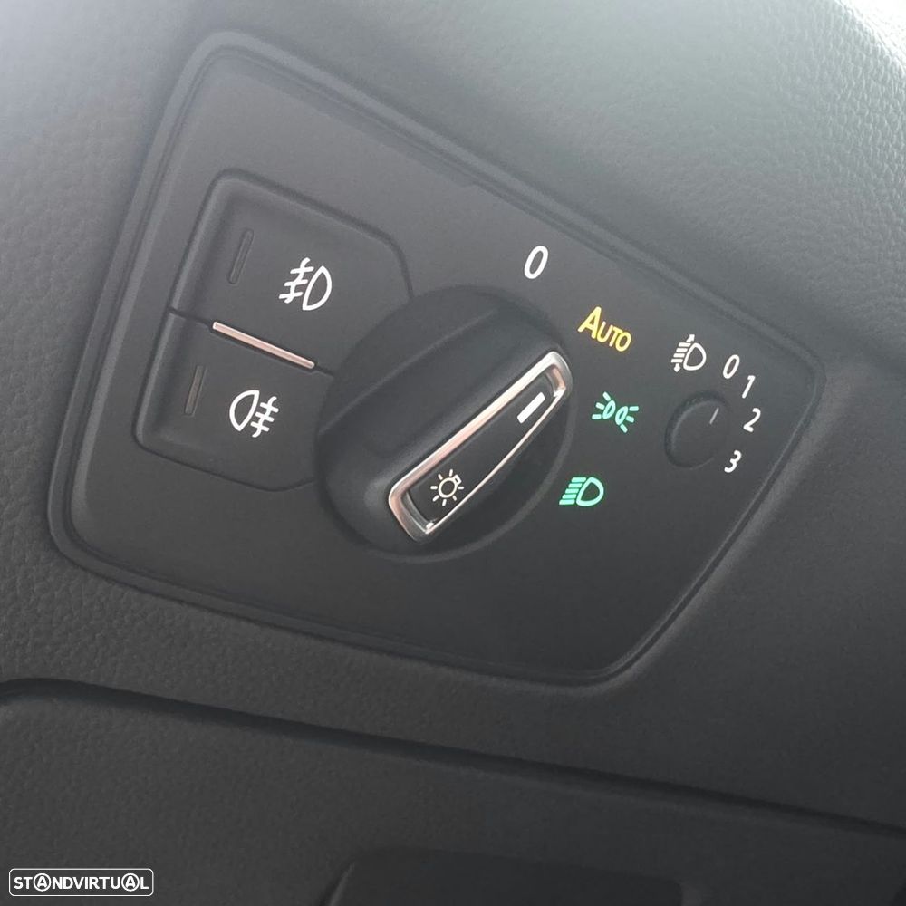 VW Passat 2.0 TDI Confortline - 19