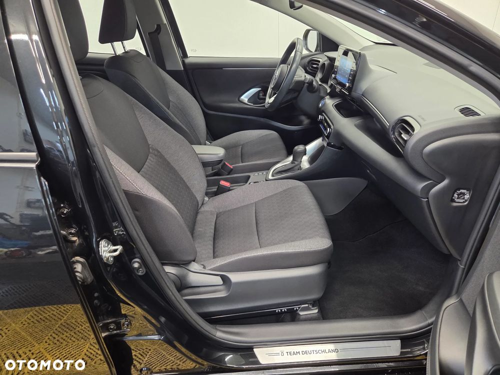 Toyota Yaris Hybrid 1.5 Executive - 16