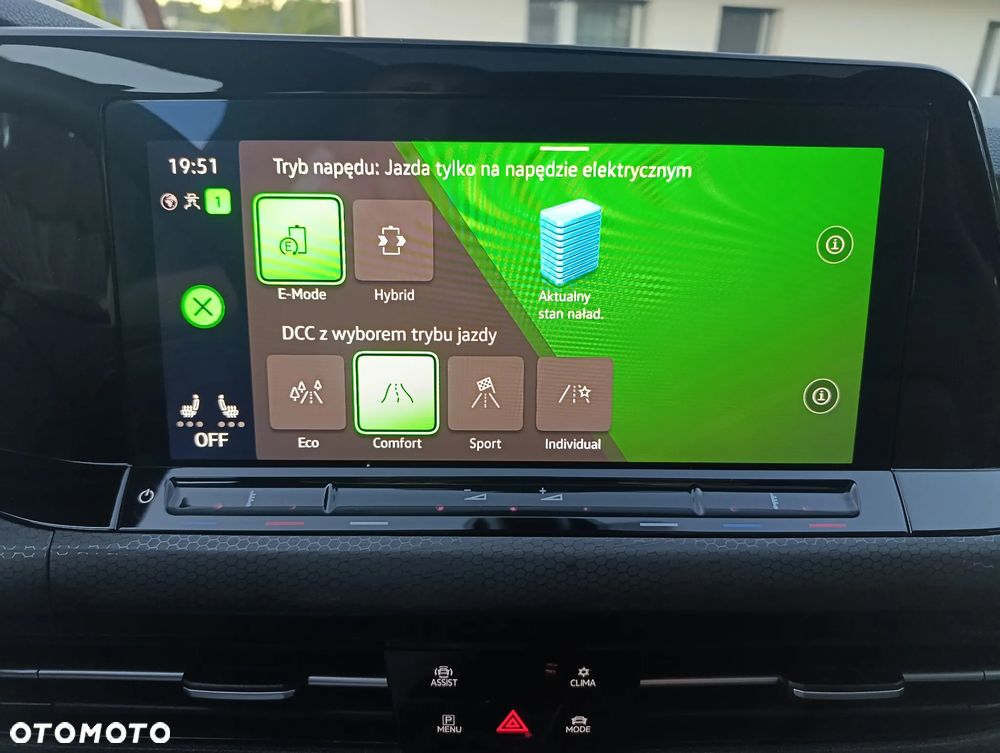 Volkswagen Golf - 28
