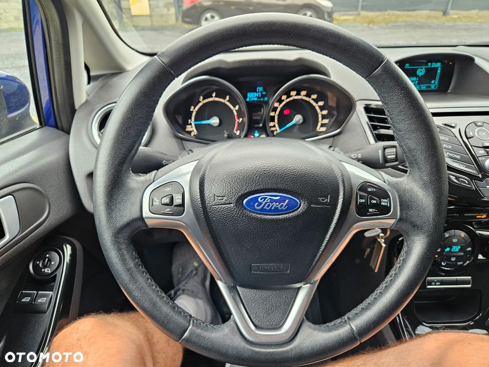 Ford Fiesta 1.0 EcoBoost STart-Stop Titanium - 14