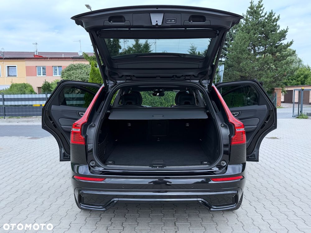 Volvo XC 60 B4 D AWD Plus Dark - 15