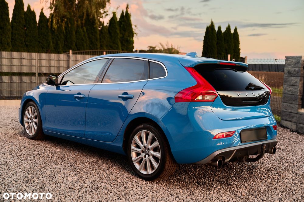 Volvo V40 D3 R Design - 19