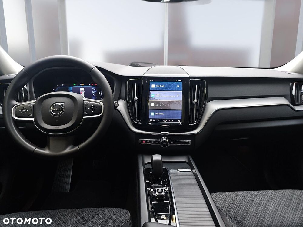 Volvo XC 60 B4 B Essential - 10
