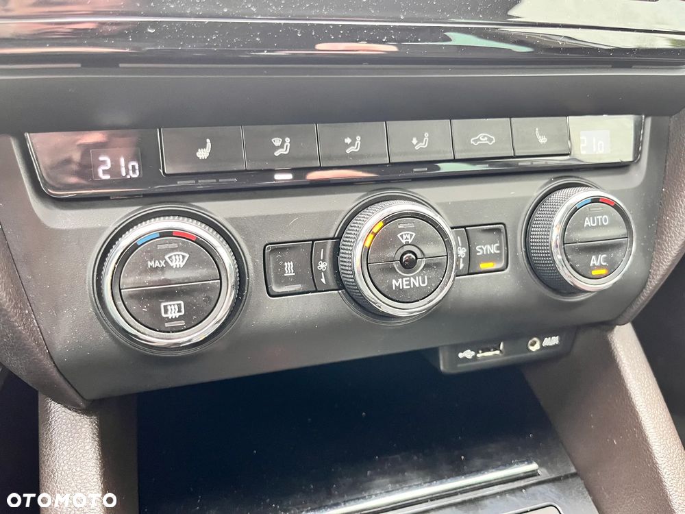 Skoda Octavia 2.0 TDI L&K DSG - 27