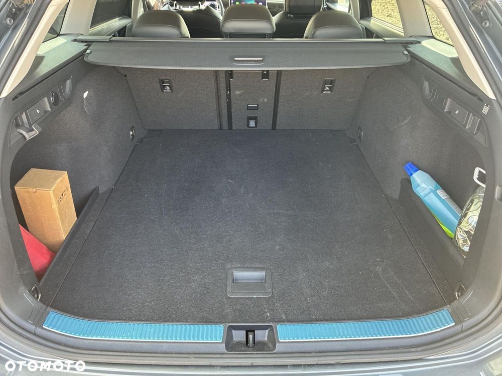 Volkswagen Passat - 17