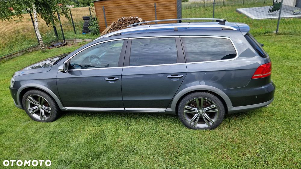 Volkswagen Passat 2.0 TDI 4Motion DSG BlueMotion Tech Highline - 3
