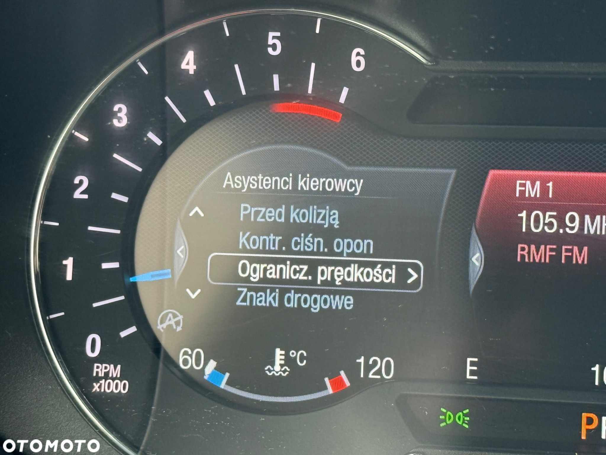 Ford Edge 2.0 EcoBlue Bi-Turbo 4x4 ST-LINE - 38