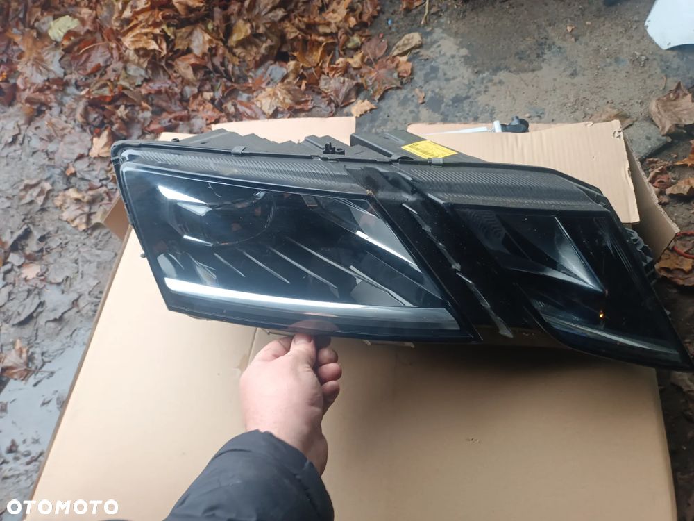 Lampa przód prawy prawa Octavia III 3 Lift ful LED - 1