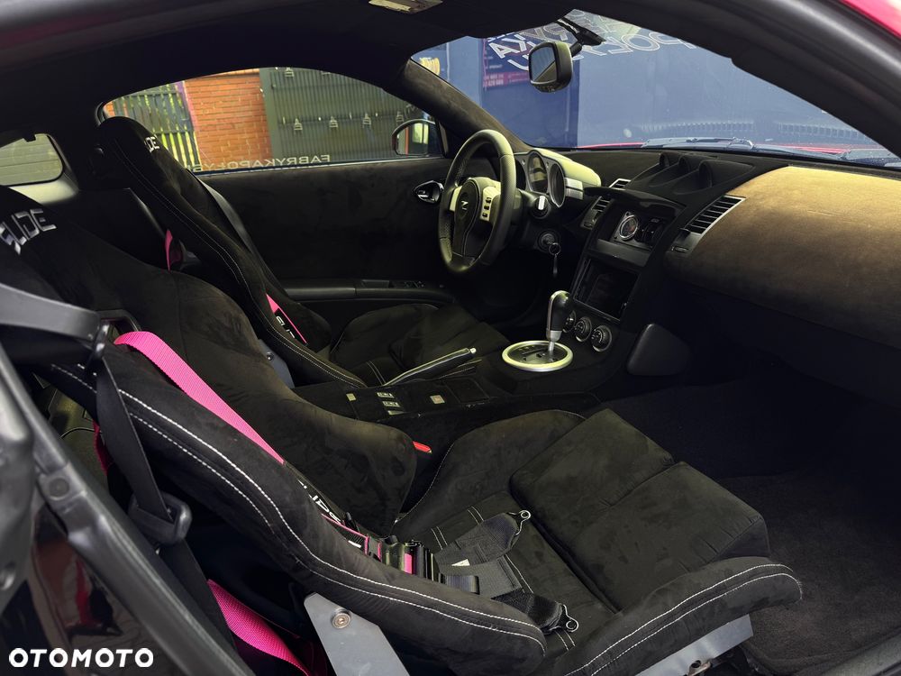 Nissan 350 Z - 23