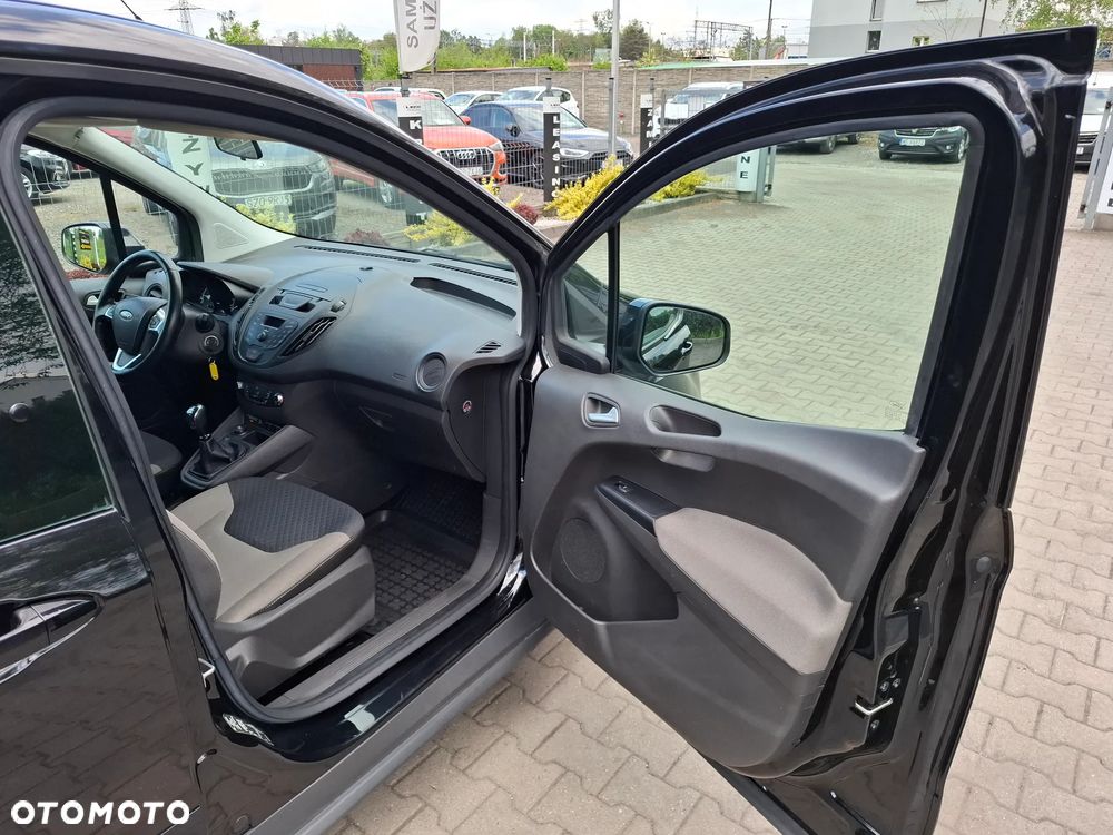 Ford Tourneo Courier 1.5 TDCi Trend - 21