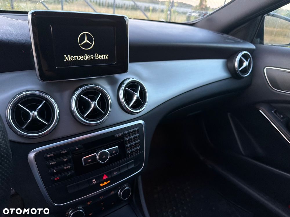 Mercedes-Benz GLA 45 AMG 4-Matic - 14