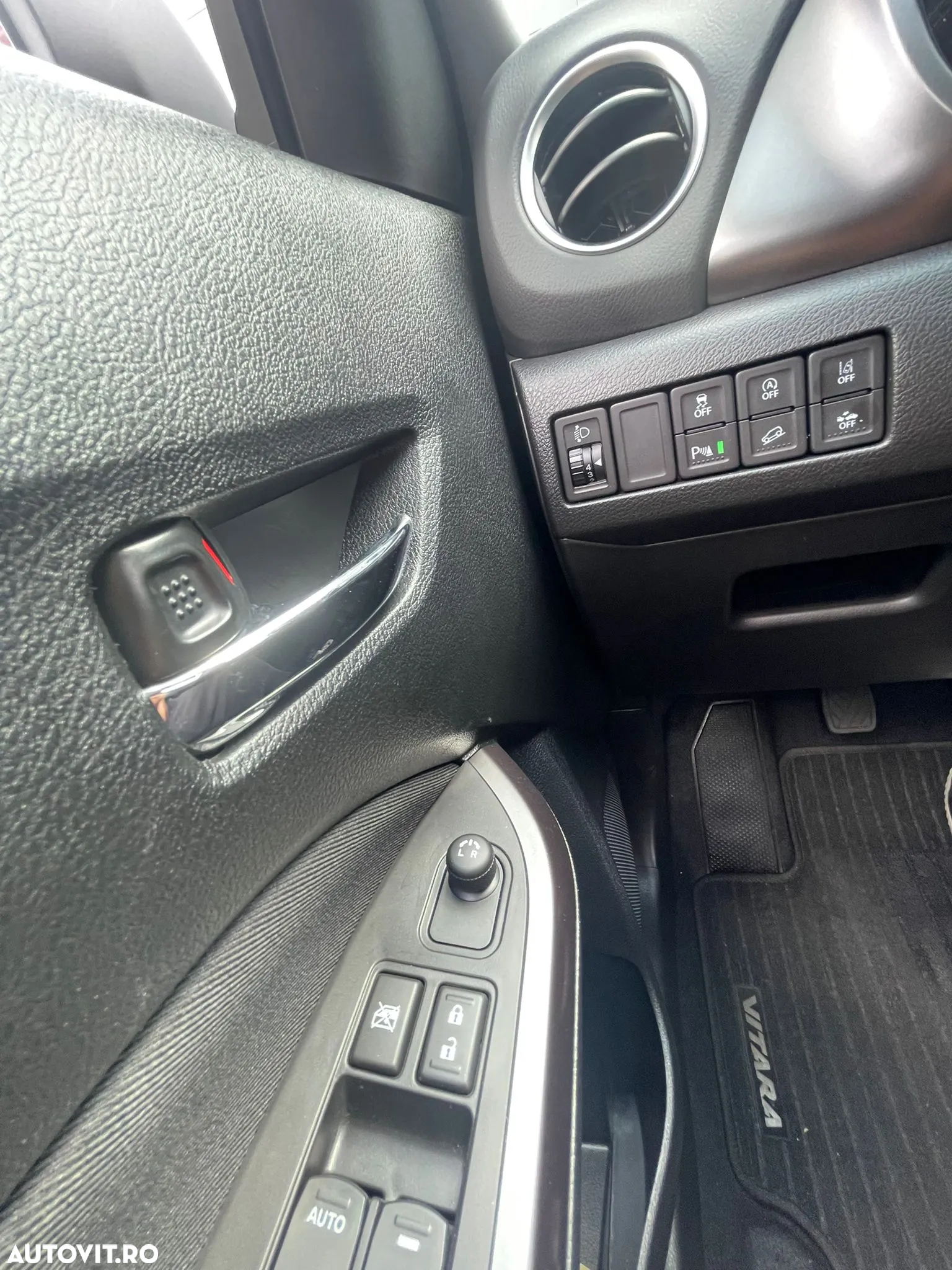 Suzuki Vitara 1.4 Boosterjet AllGrip MHEV Passion - 14