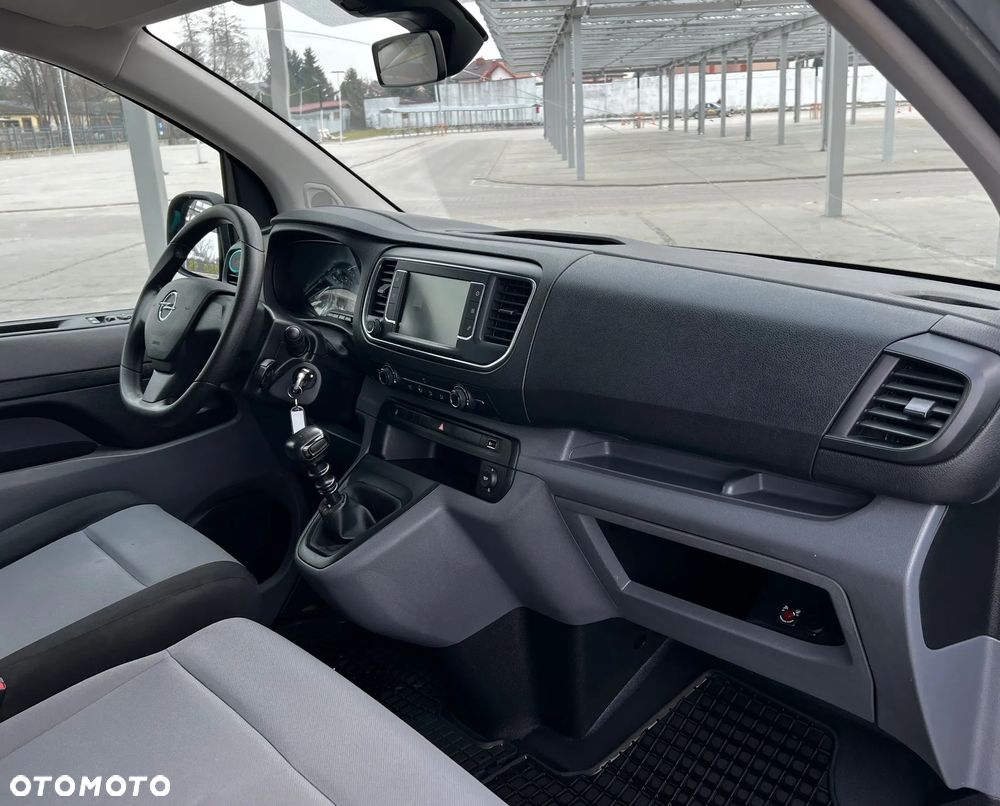 Opel Vivaro Kombi Long 3,1t Enjoy - 16