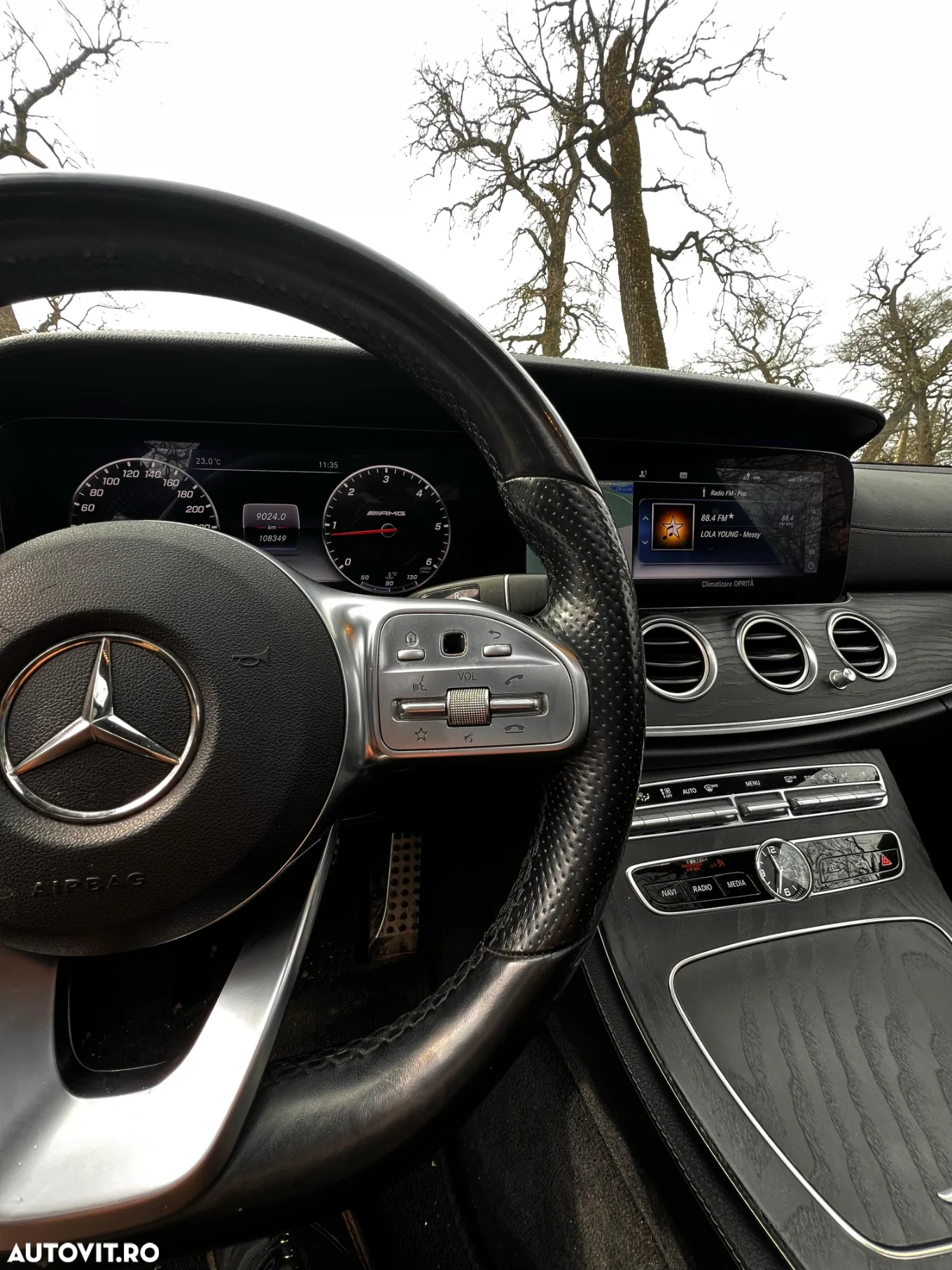 Mercedes-Benz E 220 d T 9G-TRONIC AMG Line - 12