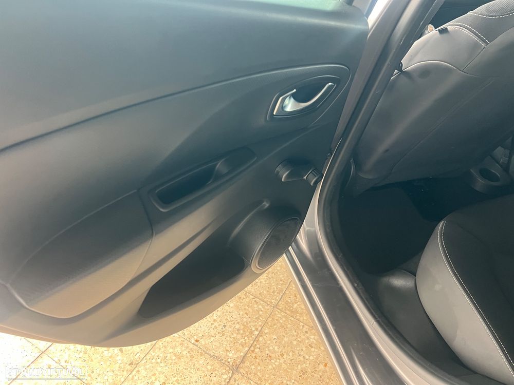 Renault Clio dCi 90 Dynamique - 27