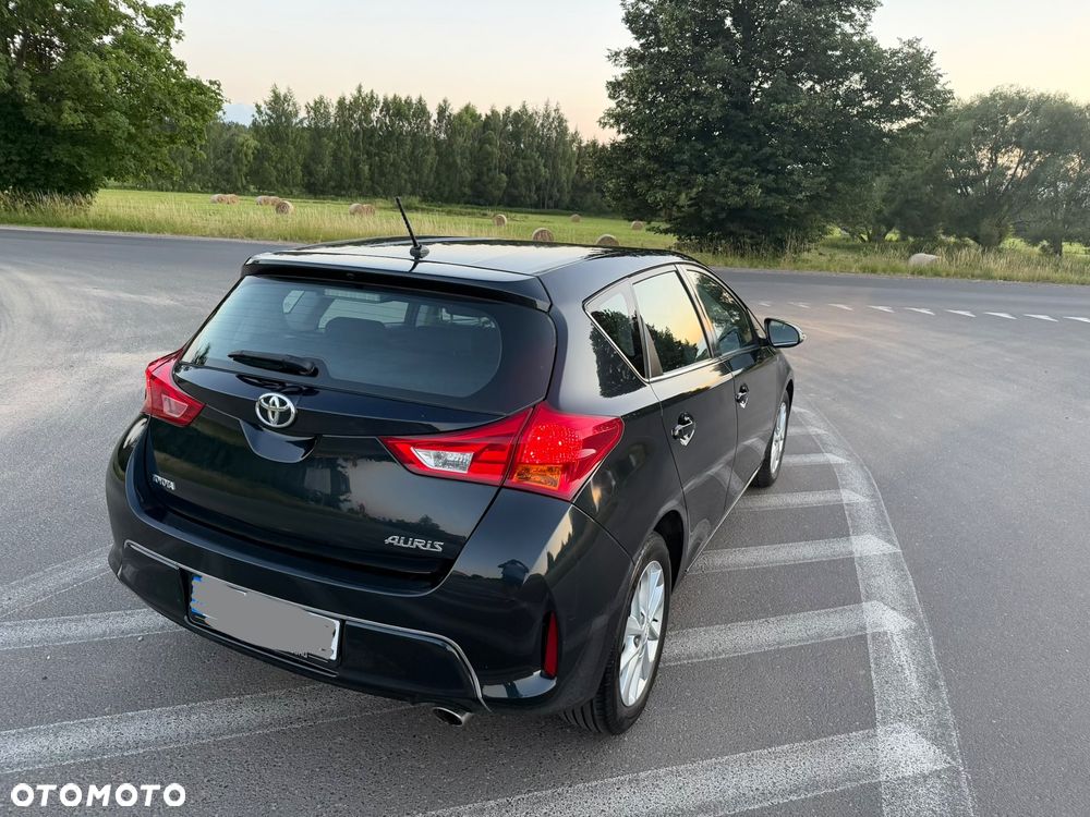 Toyota Auris 2.0 D-4D Dynamic - 20