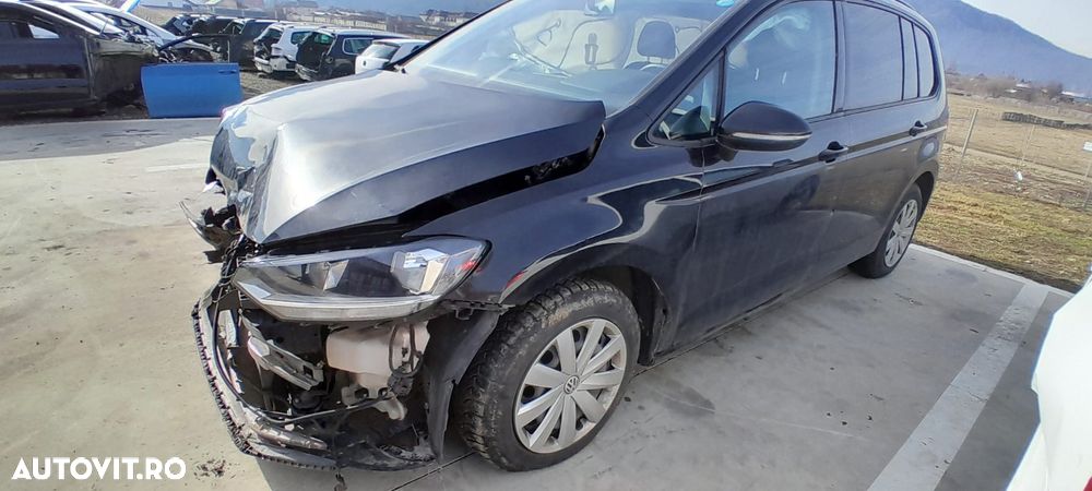 Dezmembram VW Touran 2 2.0 TDI DFGB - 6