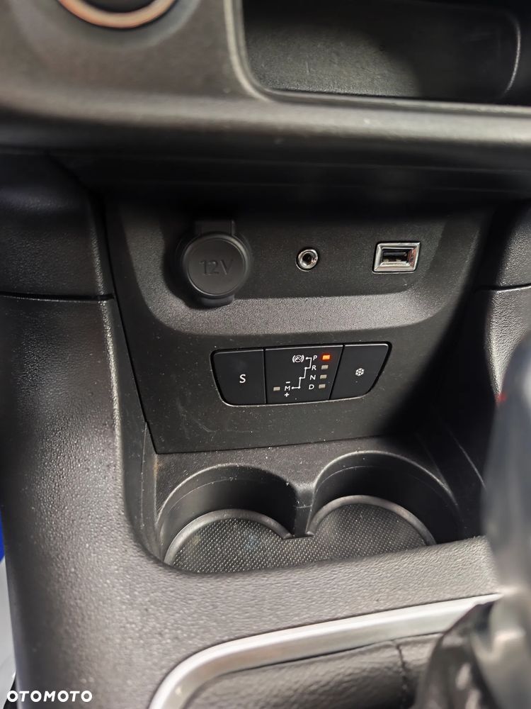 Citroën C3 Pure Tech 110 S&S EAT6 SHINE - 20