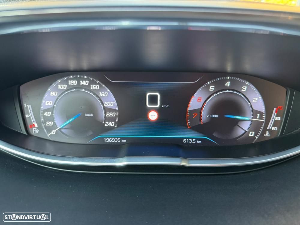 Peugeot 3008 1.2 PureTech Allure - 11