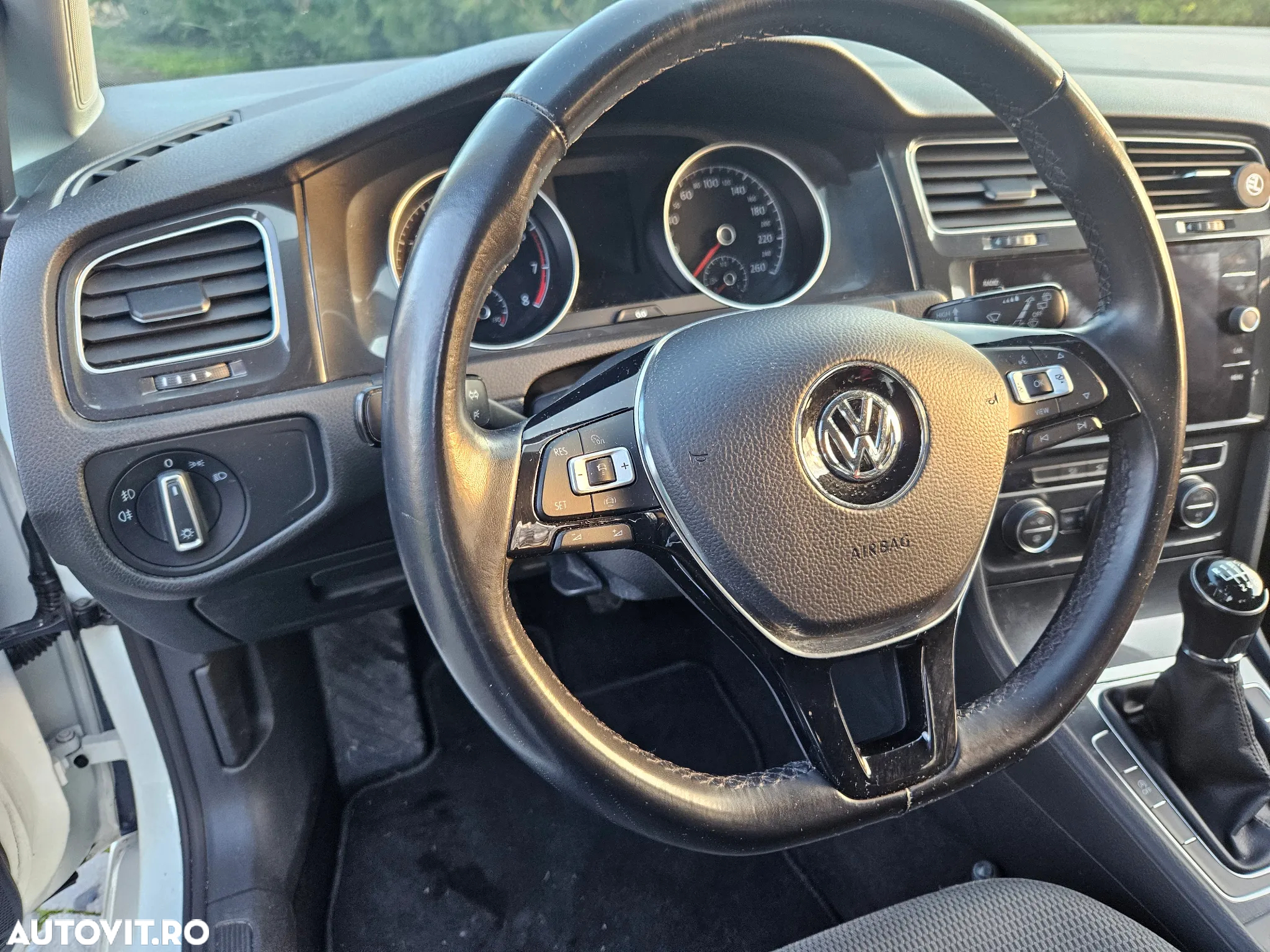 Volkswagen Golf 1.0 TSI Comfortline - 20