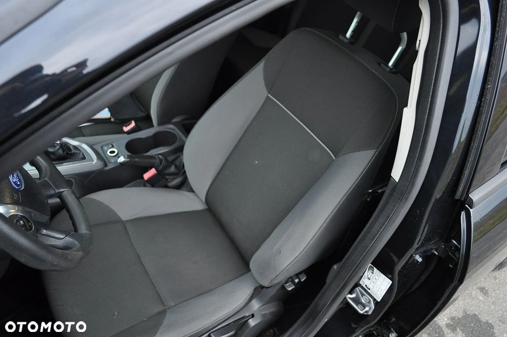 Ford Focus 1.6 EcoBoost Titanium - 21