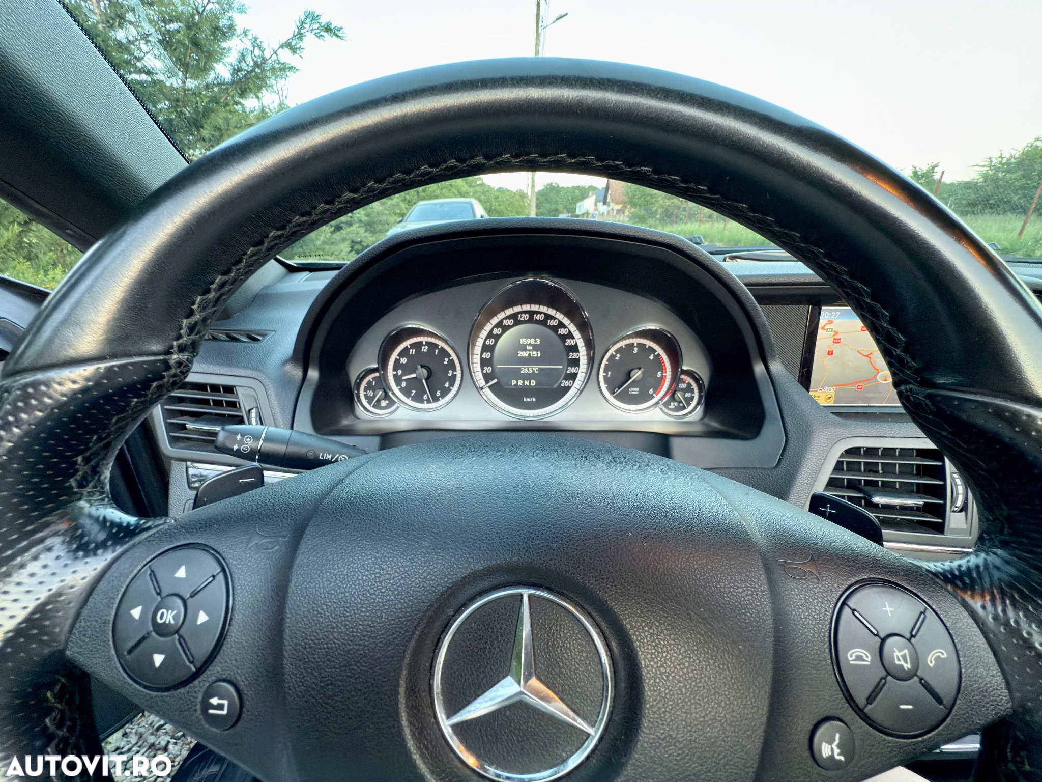 Mercedes-Benz E - 23