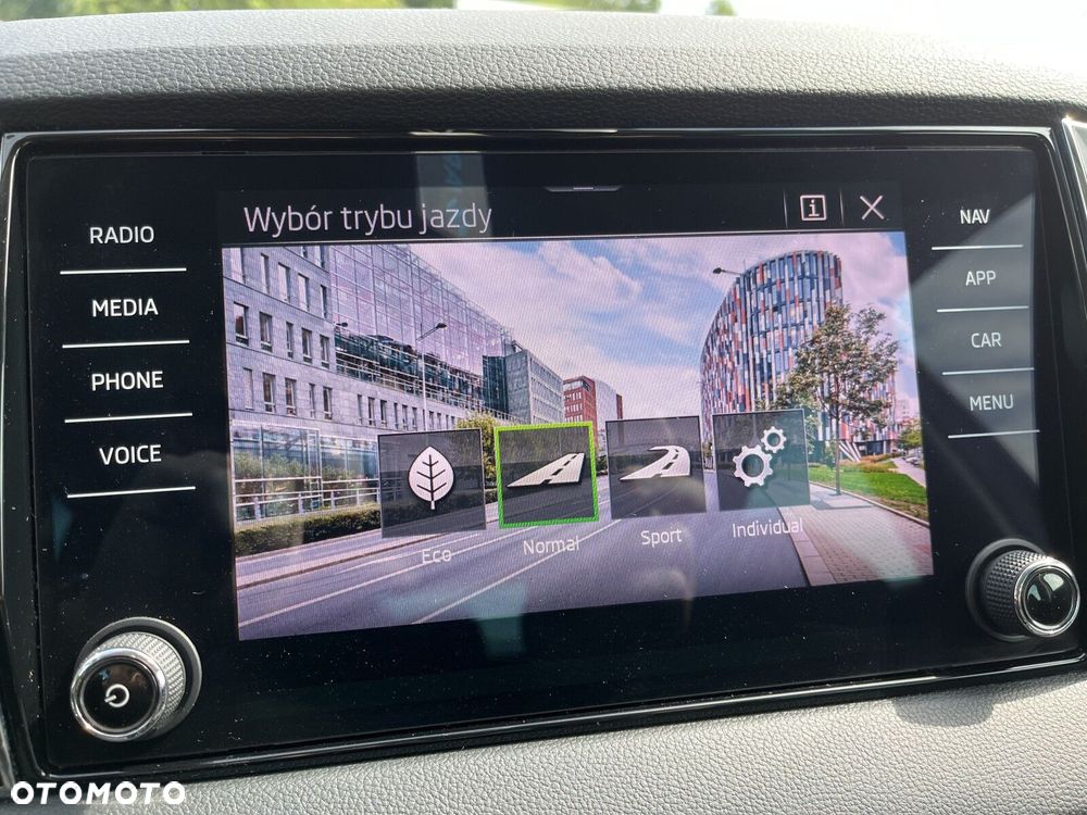 Skoda Karoq 1.5 TSI ACT Ambition - 26