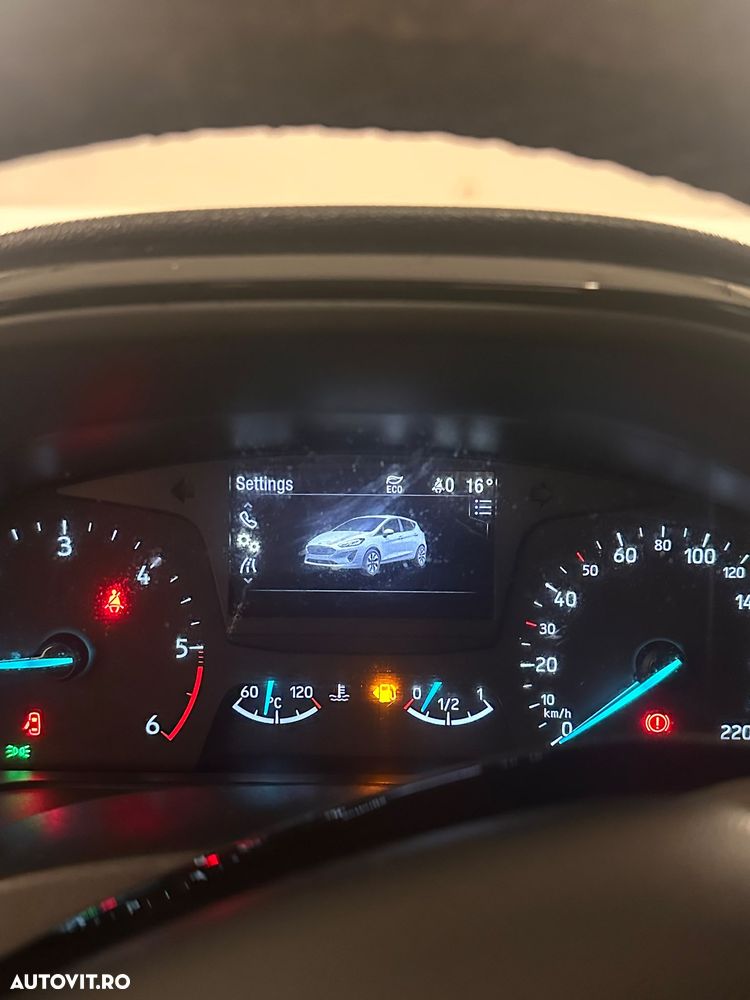 Ford Fiesta - 9